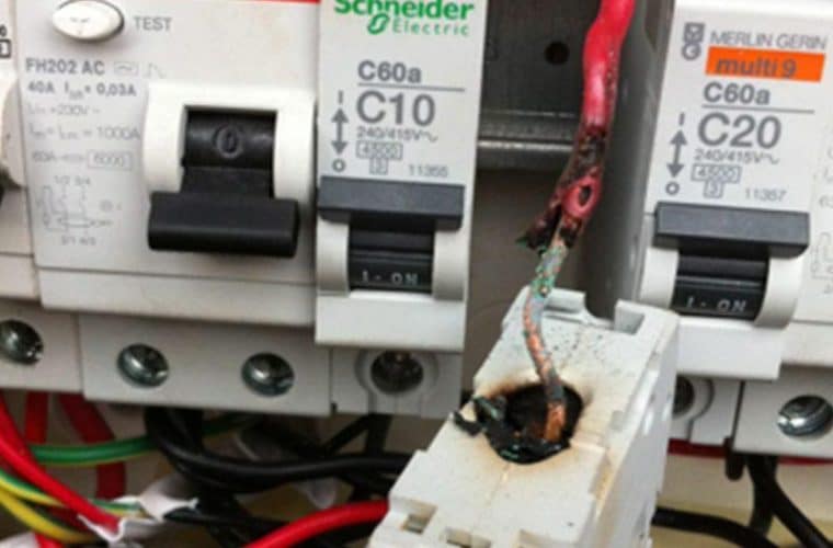 Kvar na razvodnoj tabli